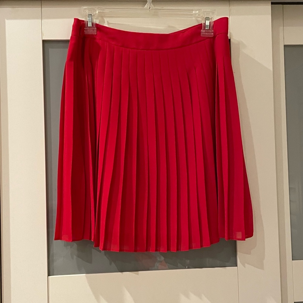 Loft red pleated skirt